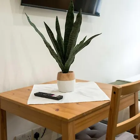 Charming Fully Equipped Studio London Exterior photo