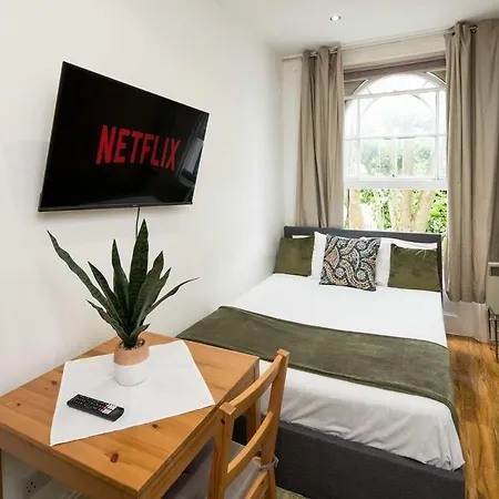 Charming Fully Equipped Studio London Exterior photo