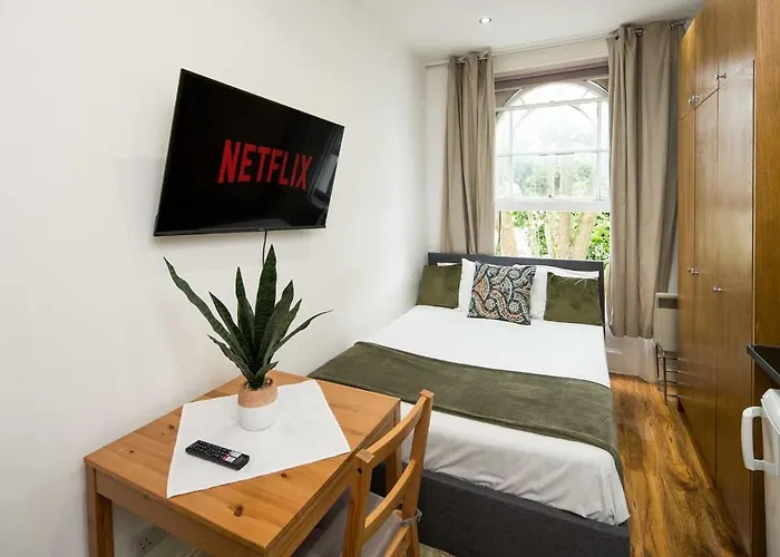 Charming Fully Equipped Studio