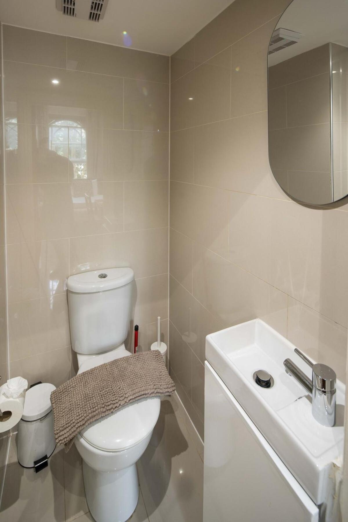 Charming Fully Equipped London